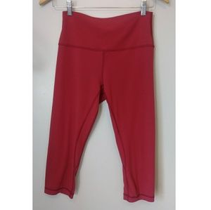 Lululemon Capri leggings burgundy/red size 8